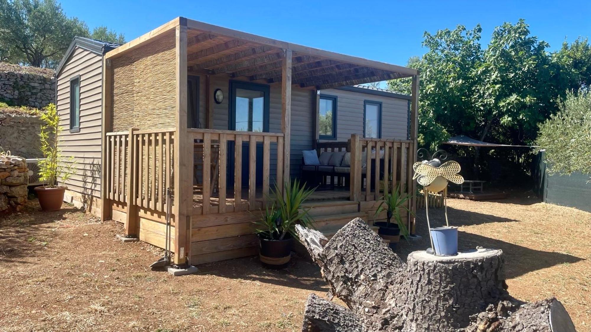 Mobil-Home En Pleine Nature A 3 Mins Du Lac Du Salagou Avec Vue Panoramique Lacoste  Zewnętrze zdjęcie